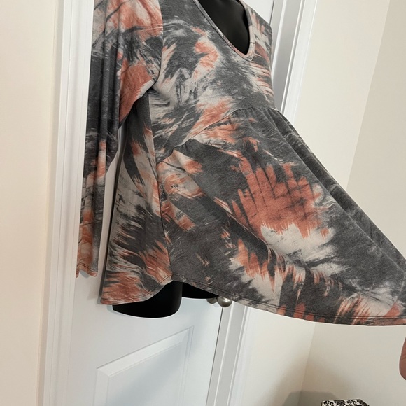 Perfectly Priscilla Super Soft Light Weight Flowy Pink and Gray Top Size XL - Picture 7 of 11